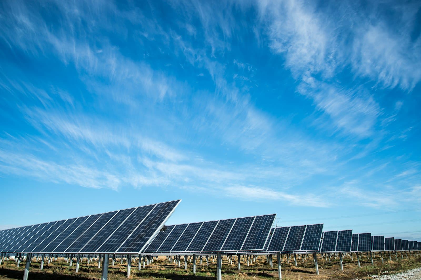 On-grid, off-grid and hybrid